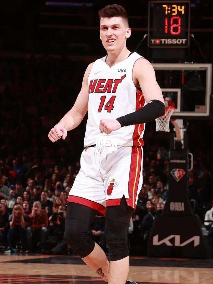 表明他的训 表明他的训