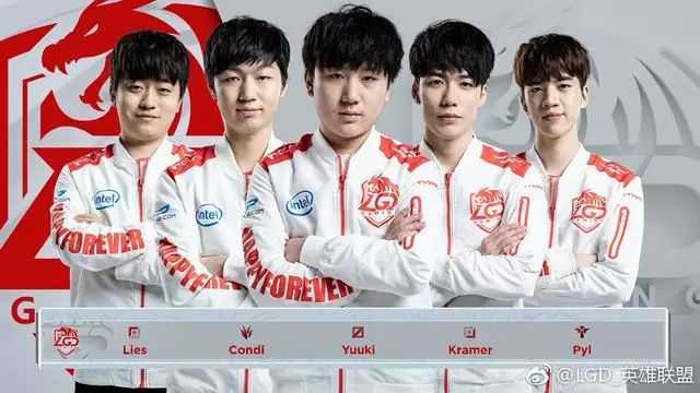 她的心态保 她的心态保